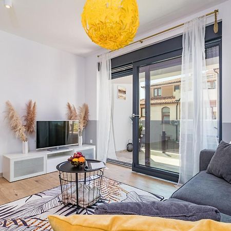 Apartment M****, New City Apartment + Parking بولا المظهر الخارجي الصورة
