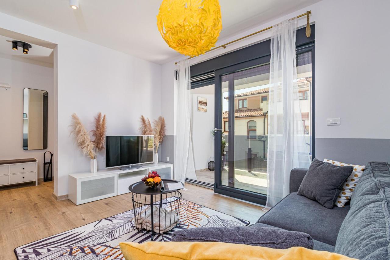 Apartment M****, New City Apartment + Parking بولا المظهر الخارجي الصورة