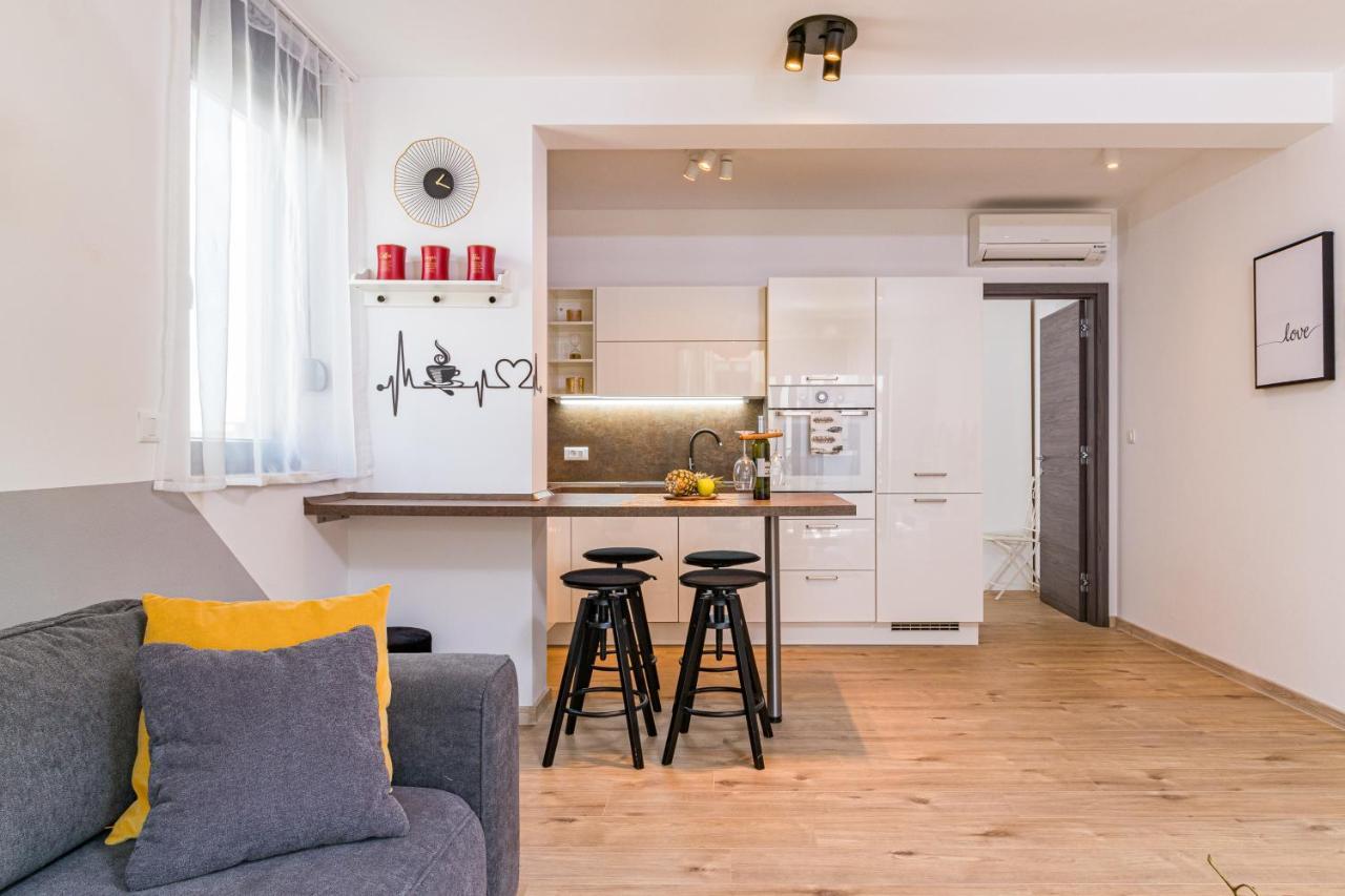 Apartment M****, New City Apartment + Parking بولا المظهر الخارجي الصورة