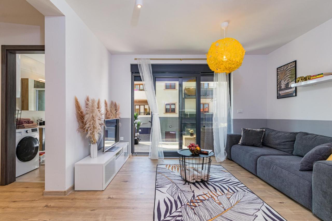 Apartment M****, New City Apartment + Parking بولا المظهر الخارجي الصورة